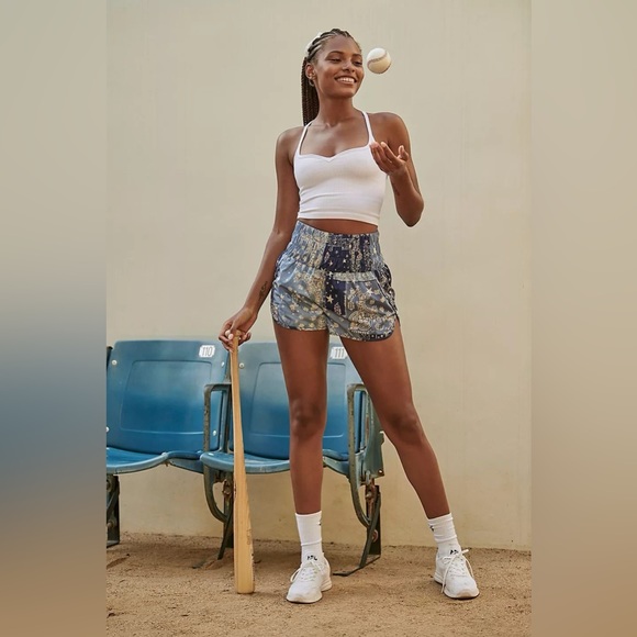 FP Movement The Way Home printed shorts M buti bandana print - Picture 5 of 13